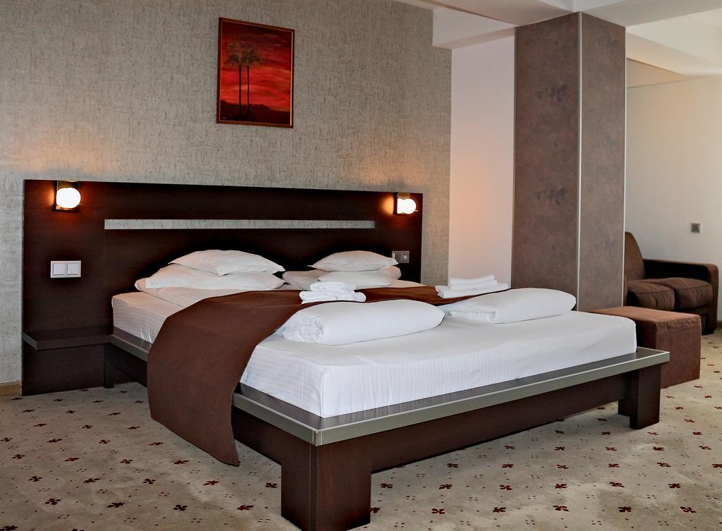 Hotel Premier Sibiu Ngoại thất bức ảnh